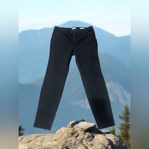 JESSICA SIMPSON BLACK JEANS. 
Preloved 
Size:14